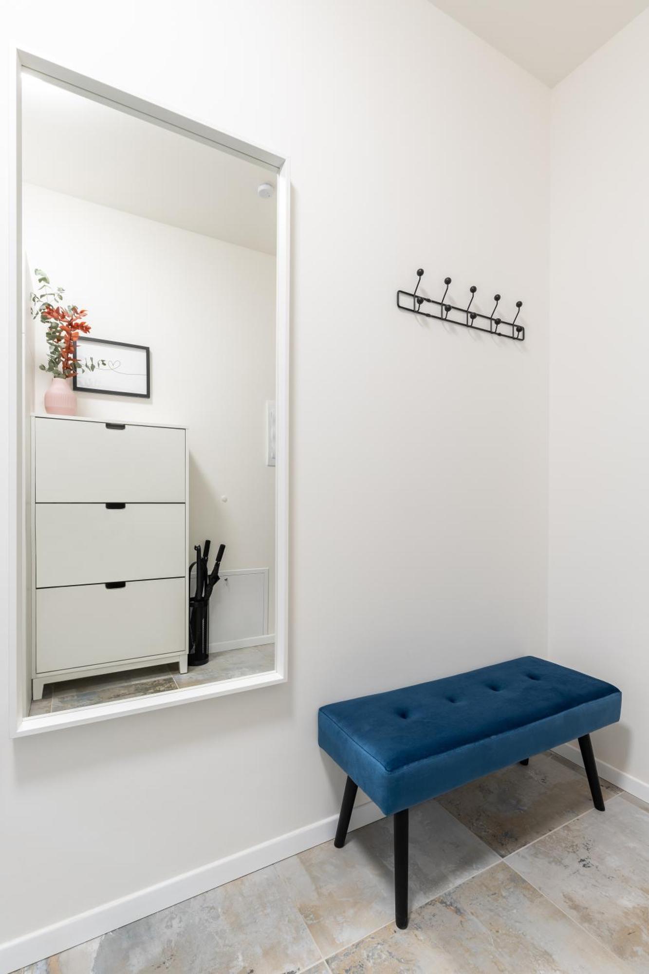 Fully Equipped Apartments With Terraces, Free Garage Parking, Netflix & Ac - By Apartmany Slapanice Cz Luaran gambar